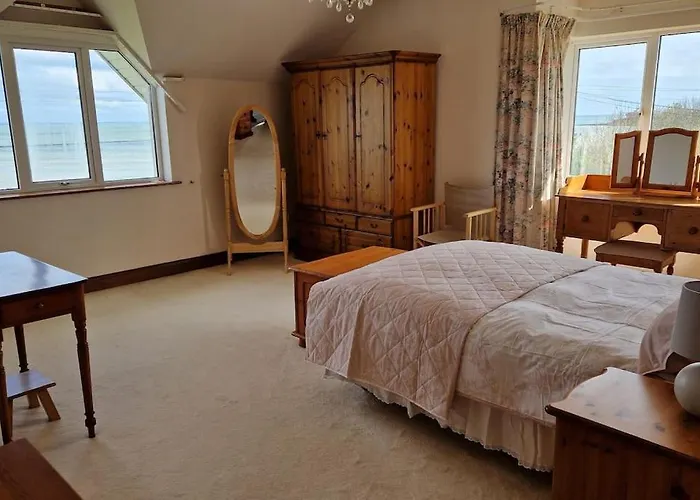 The Wood Grange * Woodvillage