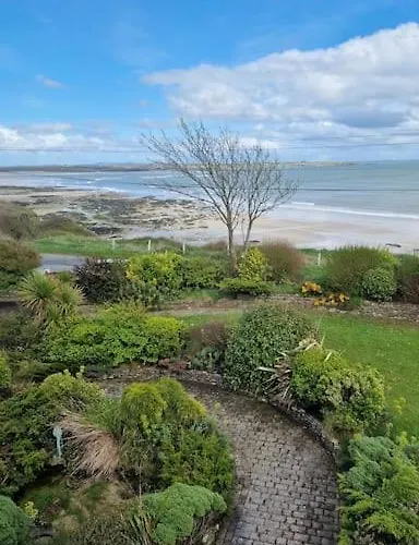 The Wood Grange בית נופש *